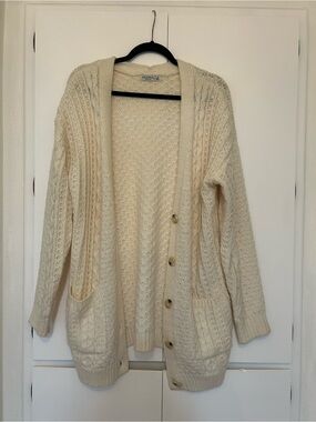 Cream Cable Knit Button-Front Women’s Sweater Cardigan (size small)
